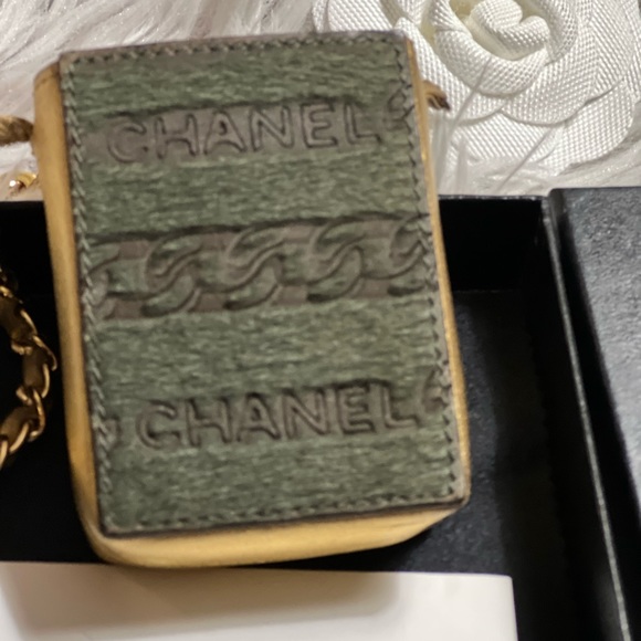 Chanel mini sling/body accessories - Picture 12 of 13